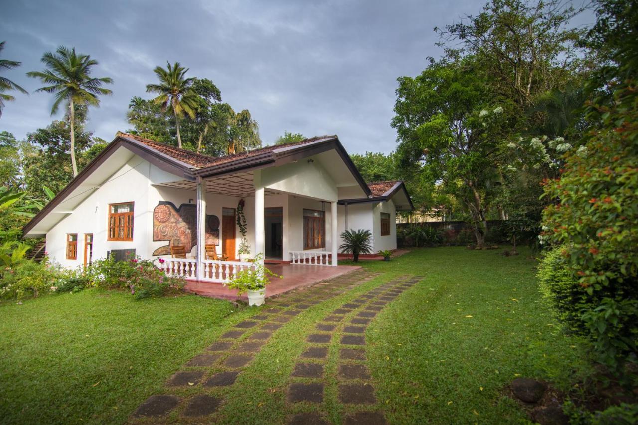 Hikkanest Hikkaduwa Exterior photo